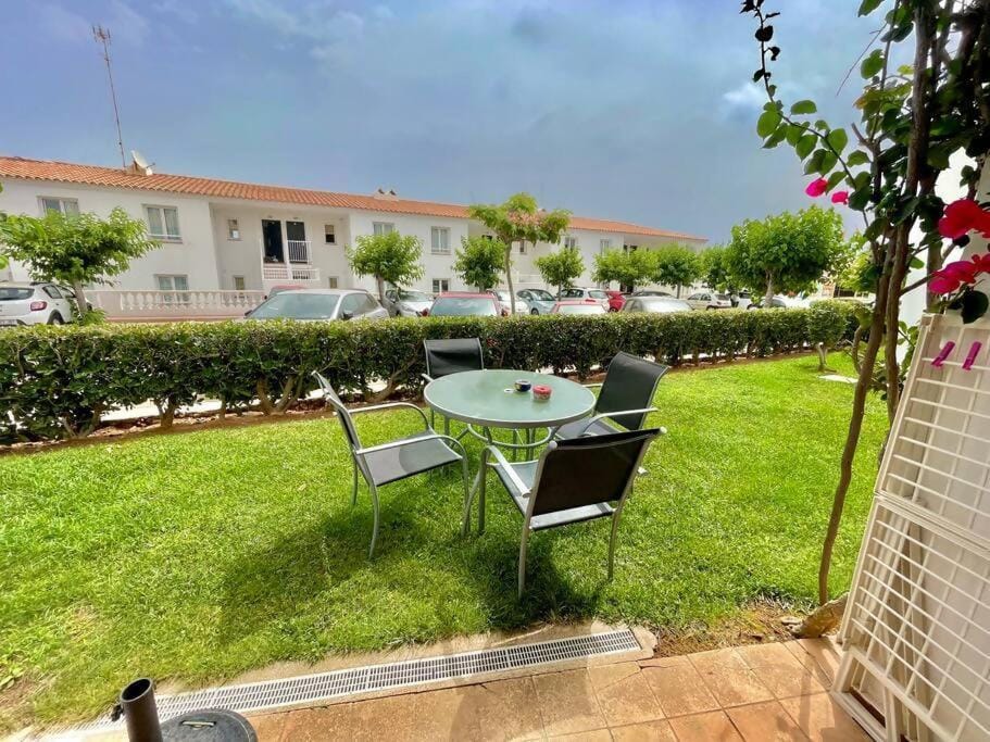 Llevant - Apartamento en planta baja con piscina Apartment in Arenal d'en Castell