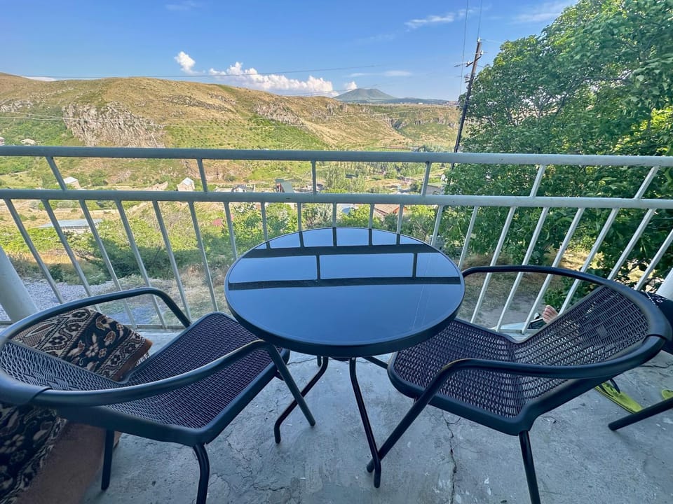 View (from property/room), Balcony/Terrace
