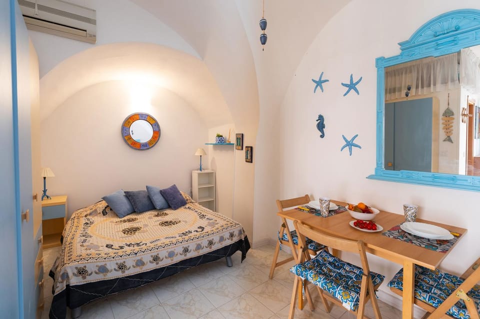 Dining area, Bedroom