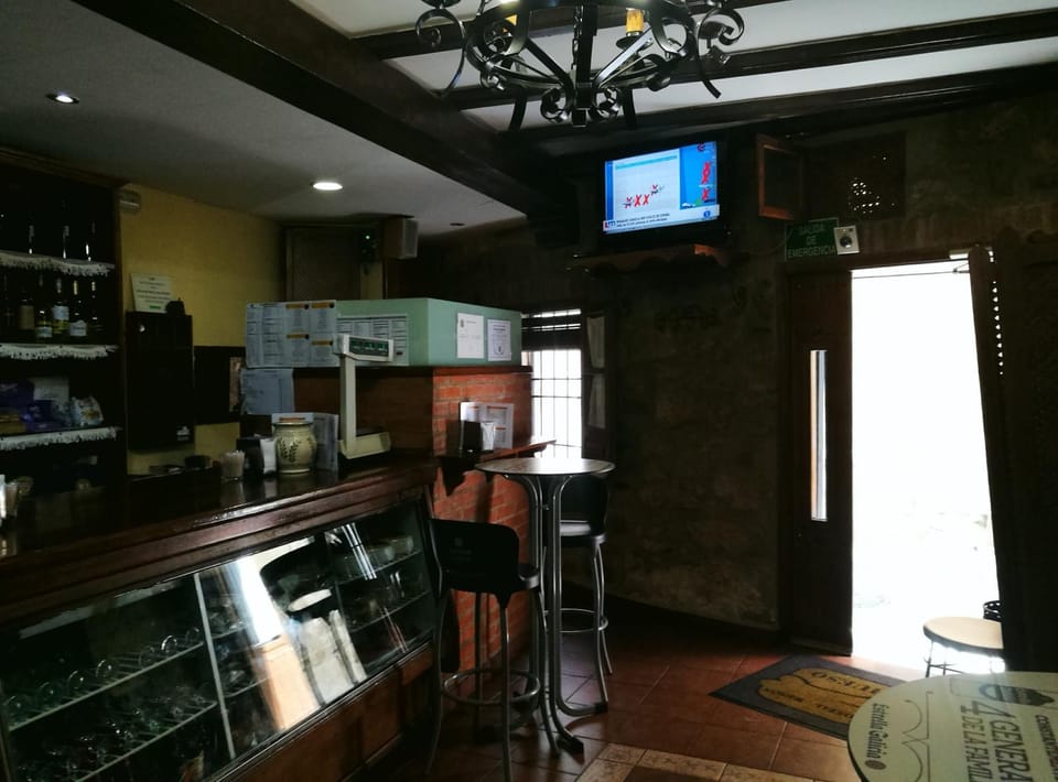 Hostal Hueso Bed and Breakfast in Trujillo