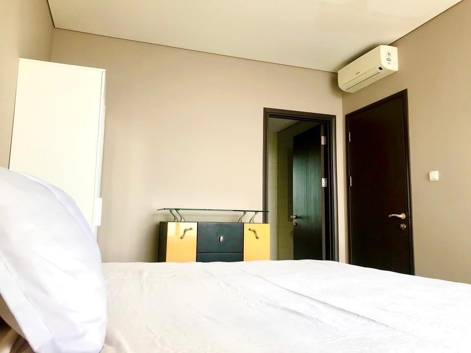 Bed, Photo of the whole room, Bedroom, wardrobe, air conditioner
