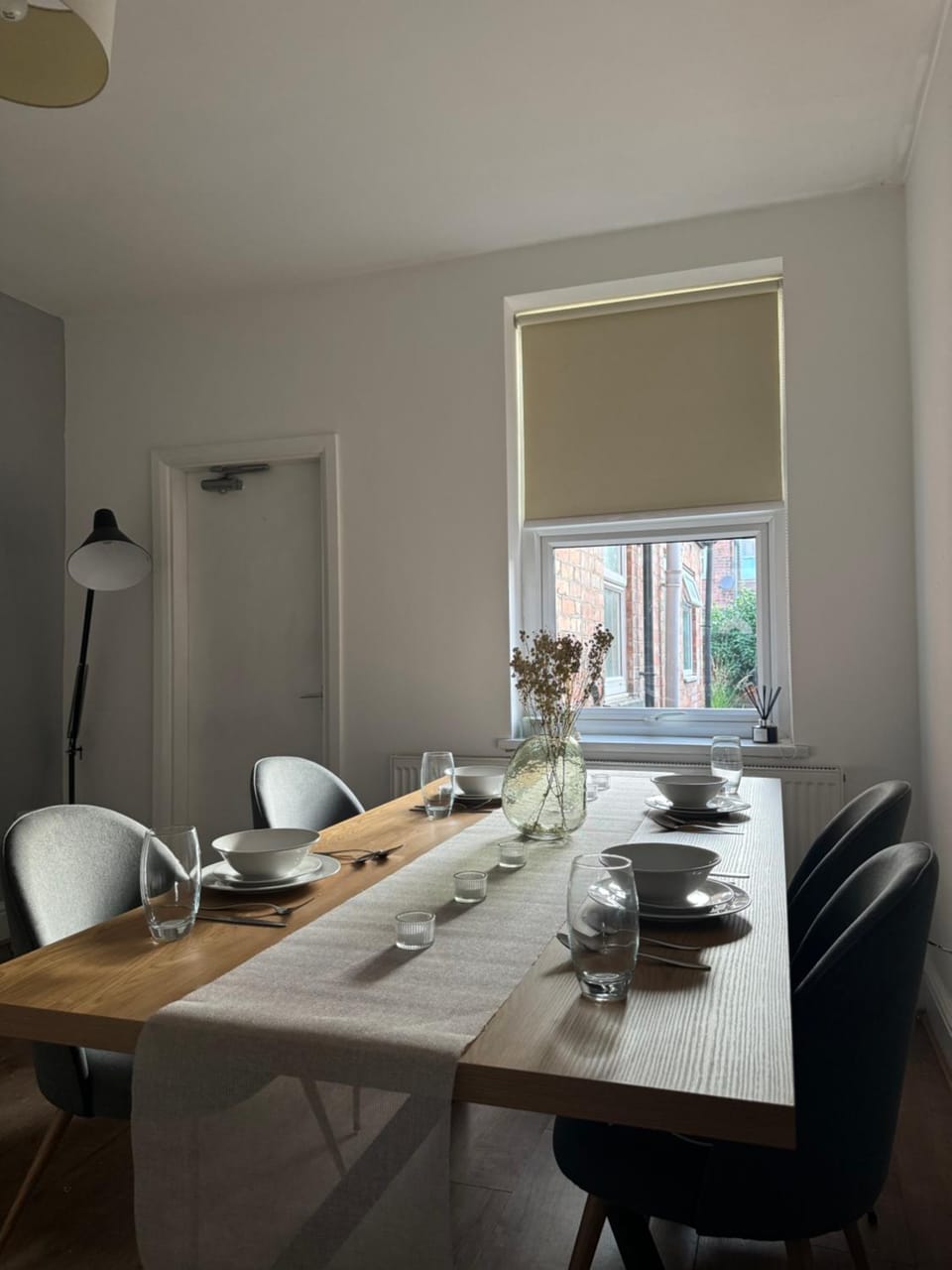 Seating area, Dining area