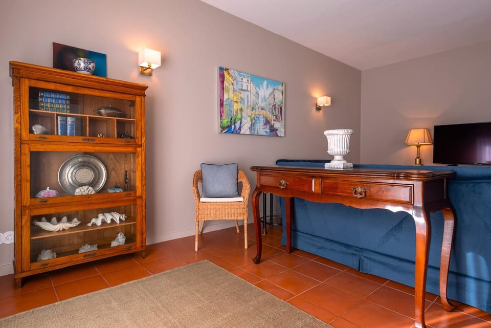 Property building, Living room