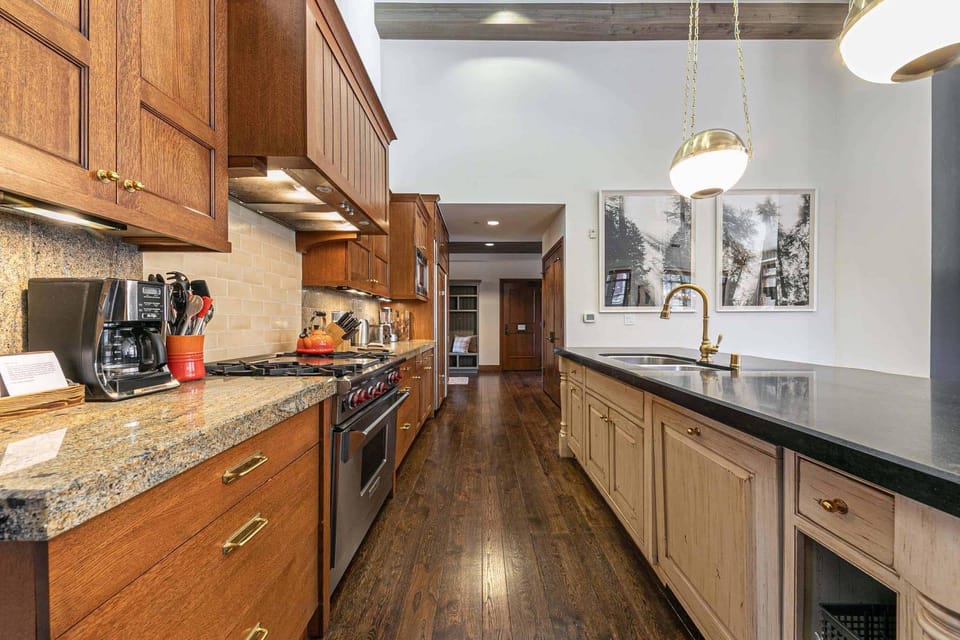 Great Bear Lodge 501 by East West Hospitality Apartment in Northstar Drive