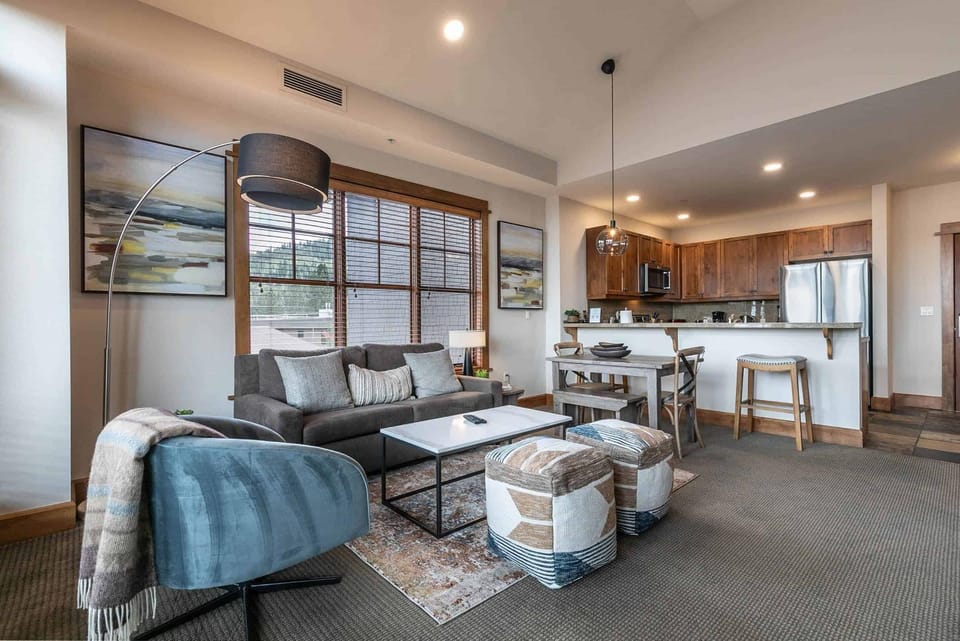 Iron Horse Lodge North 309 by East West Hospitality Apartment in Northstar Drive