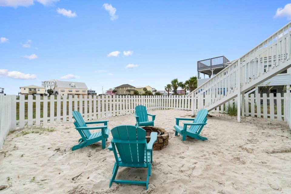 Bikini Bottom House in West Beach
