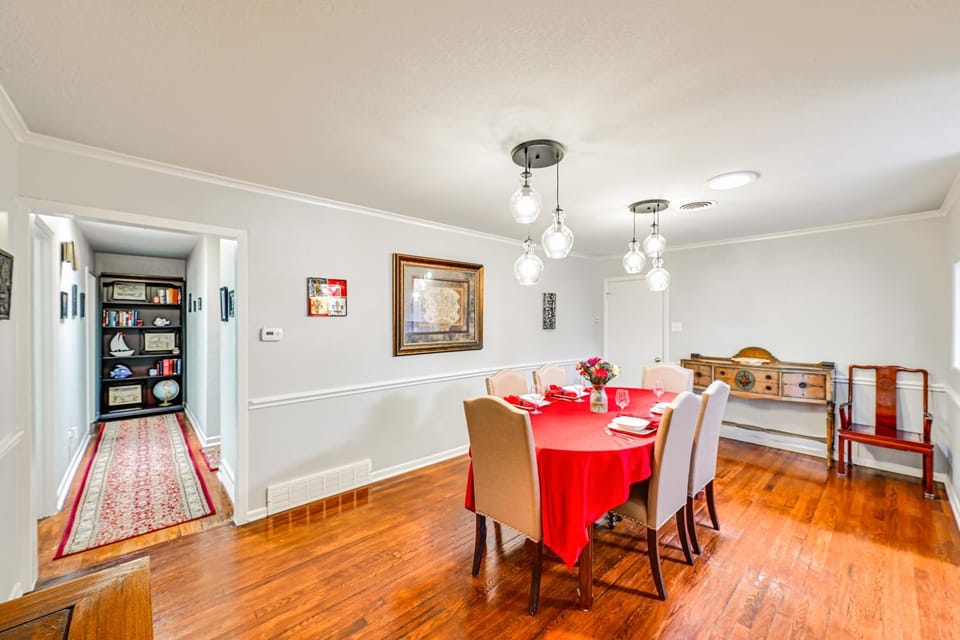 8 Mi to Stockyards: Ft Worth Home w/ Full Kit House in Richland Hills
