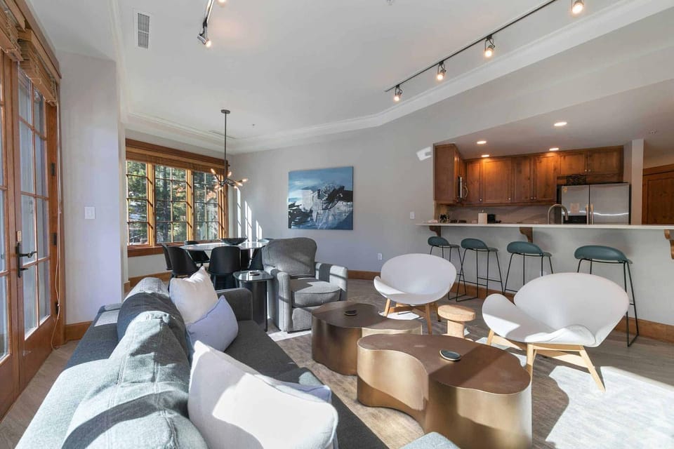 Iron Horse Lodge South 308 by East West Hospitality Apartment in Northstar Drive