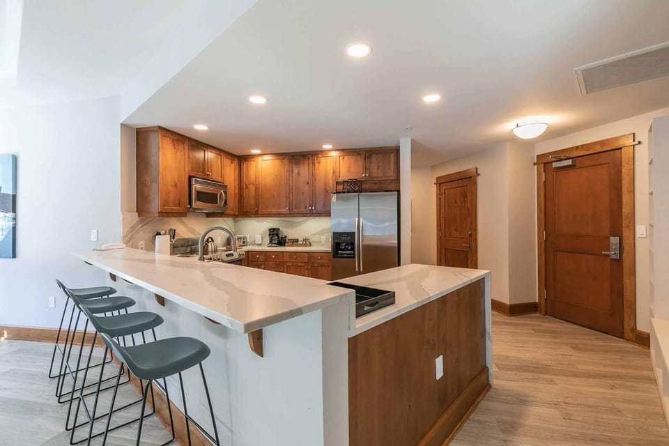 Iron Horse Lodge South 308 by East West Hospitality Apartment in Northstar Drive