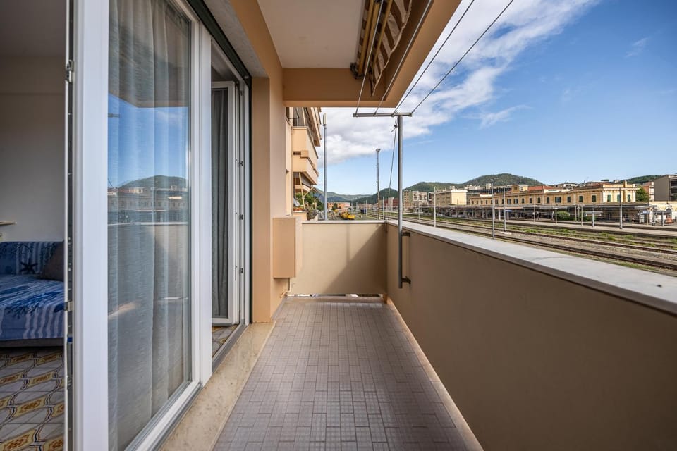 View (from property/room), Balcony/Terrace