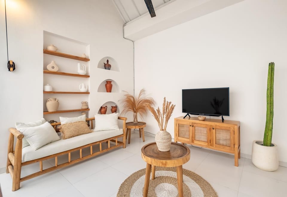 Communal lounge/ TV room, TV and multimedia, Seating area