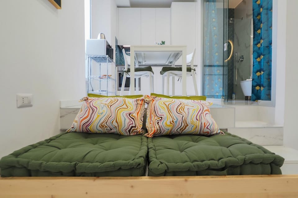 Kitchen or kitchenette, Living room, Photo of the whole room, Seating area