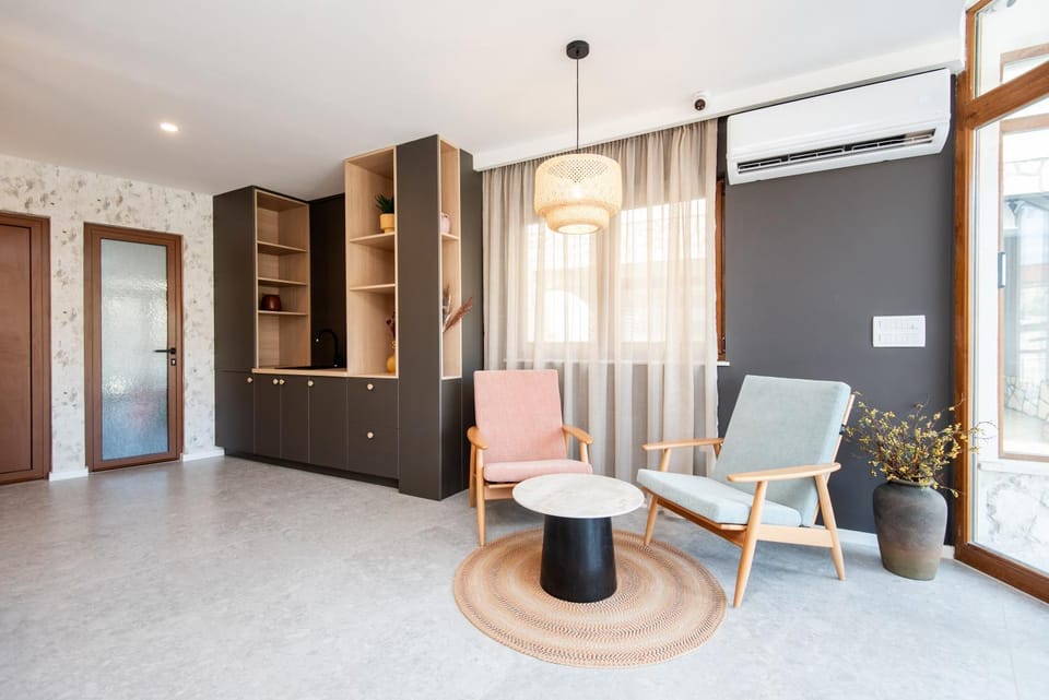 Seating area, air conditioner