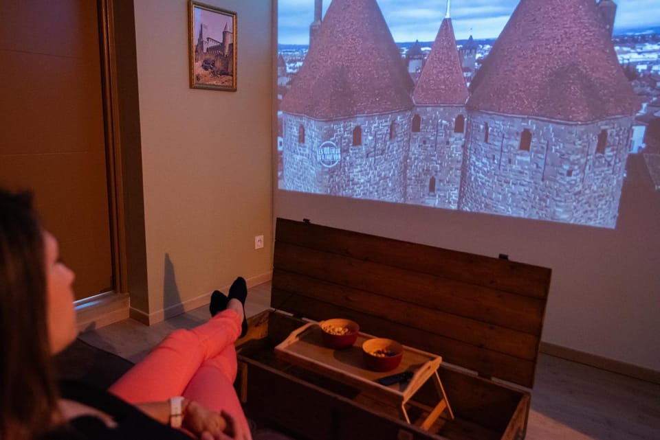 Tout confort ! Ville, Calme, Cinéma privé, Climatisation, Parking, WiFi Apartment in Carcassonne