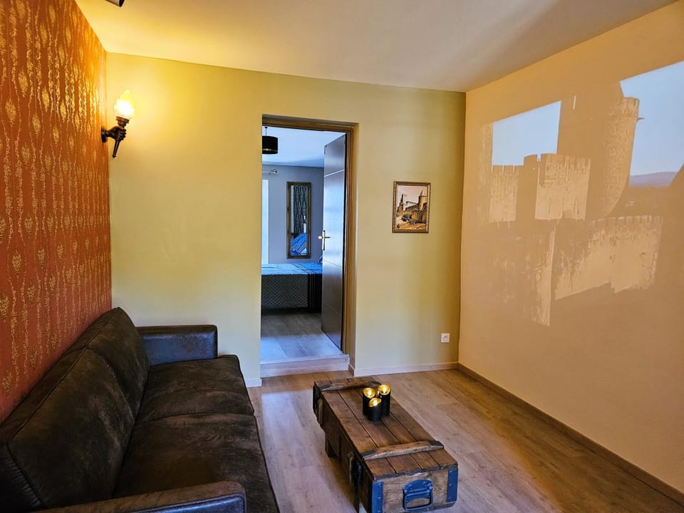 Tout confort ! Ville, Calme, Cinéma privé, Climatisation, Parking, WiFi Apartment in Carcassonne