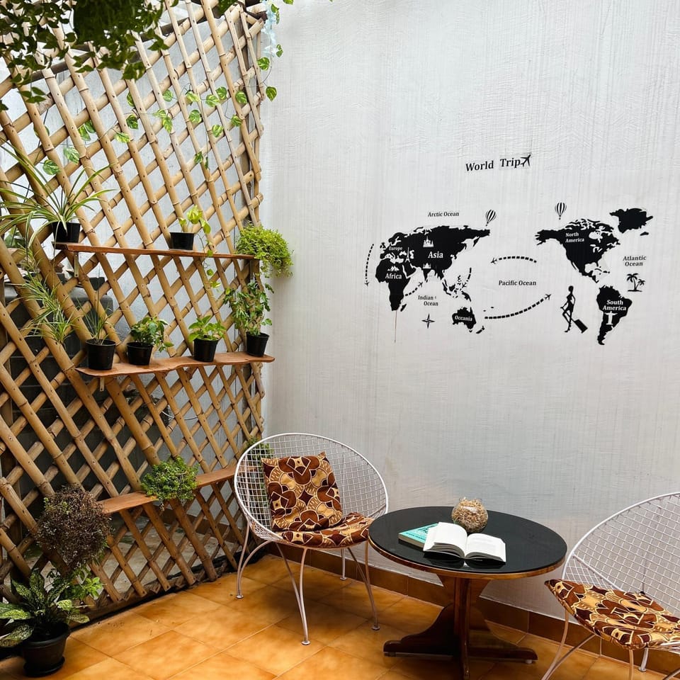 Seating area