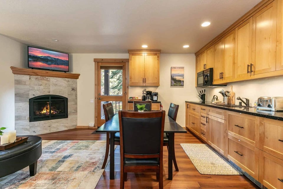 Ski Trails 4119 by East West Hospitality Apartment in Northstar Drive