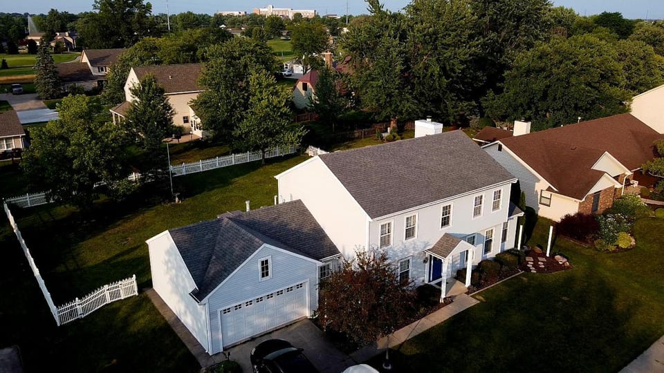 Entire Home in Golf Community - 5 Furnished Bedrooms House in Fort Wayne