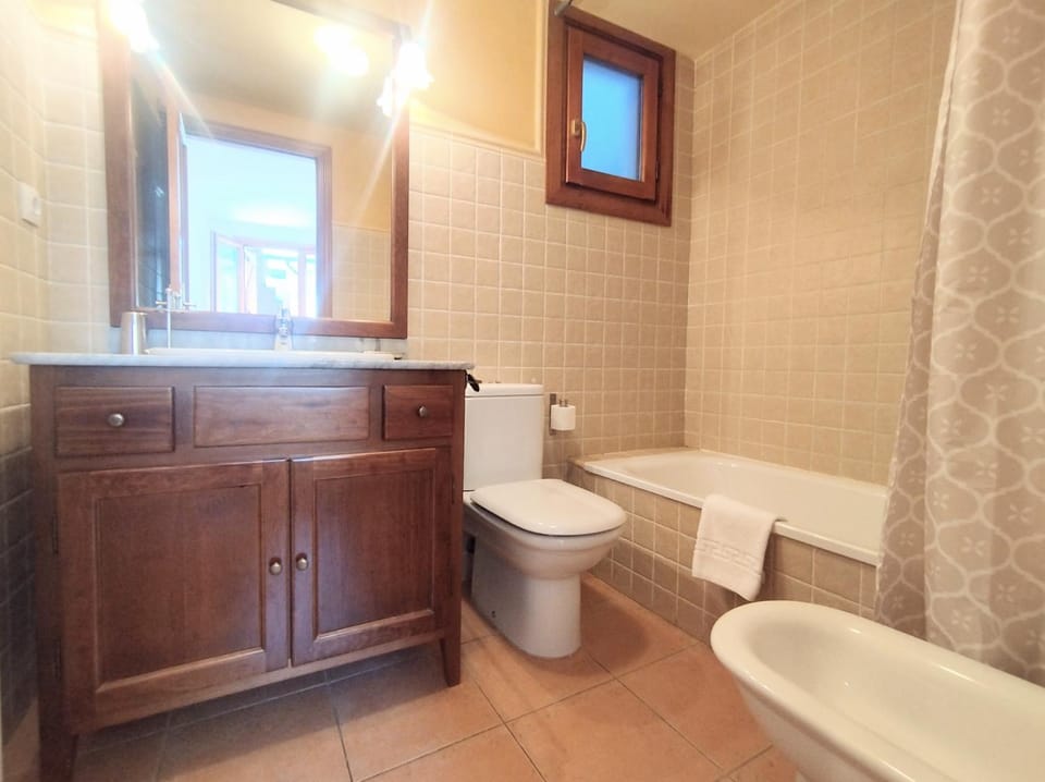CHECK-IN CASAS La casa de Conques Apartment in Catalonia