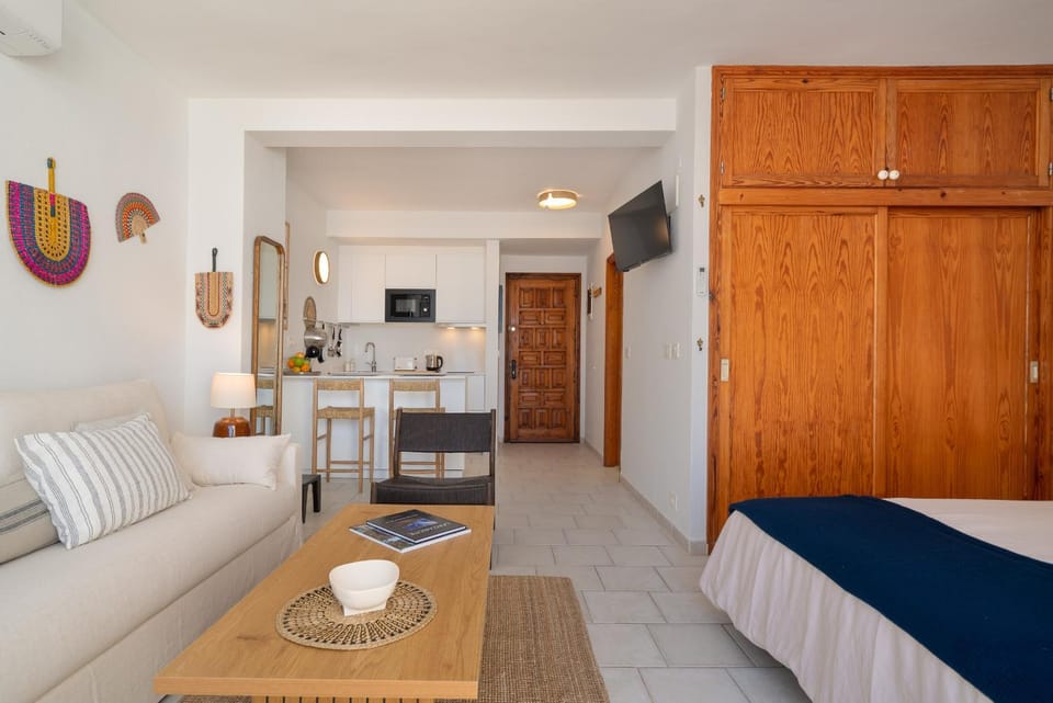 Lanzarote Beach Apartments, SOTAVENTO Apartment in Costa Teguise