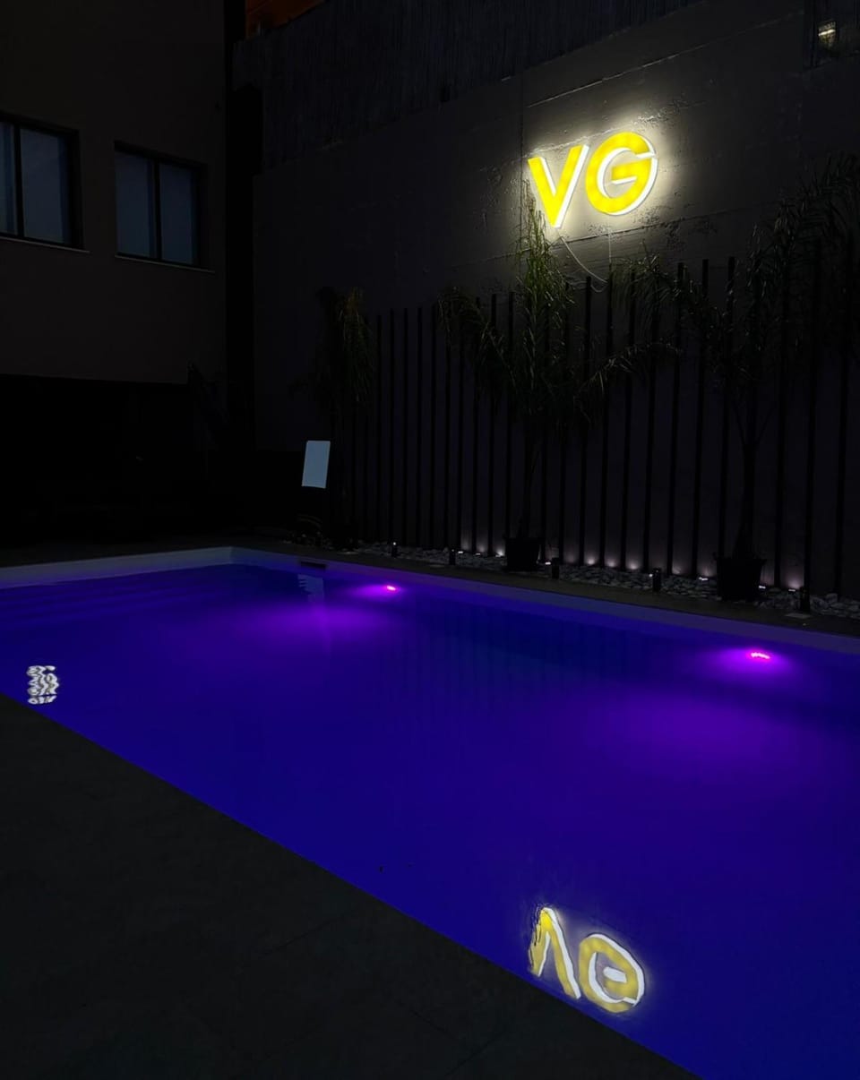 Garden, Swimming pool