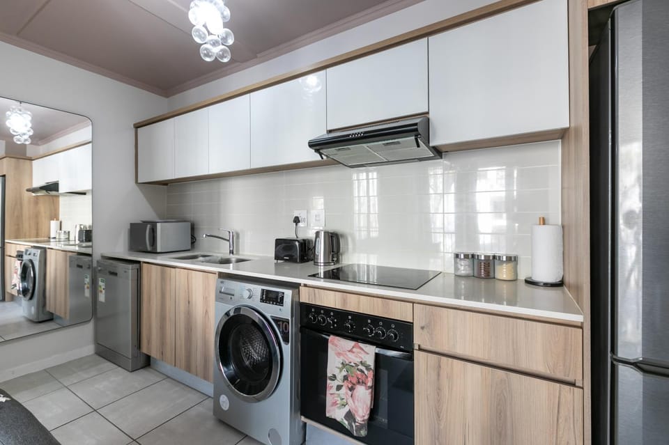 Luxe Apartment Midrand Apartment in Gauteng