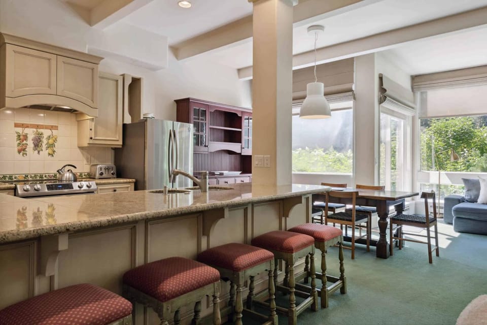 Lodge at Lionshead 01 Apartment in Vail