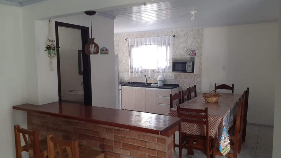 Marrom - Praia a 2 Minutos, Sinuca e Churrasqueira House in State of Santa Catarina