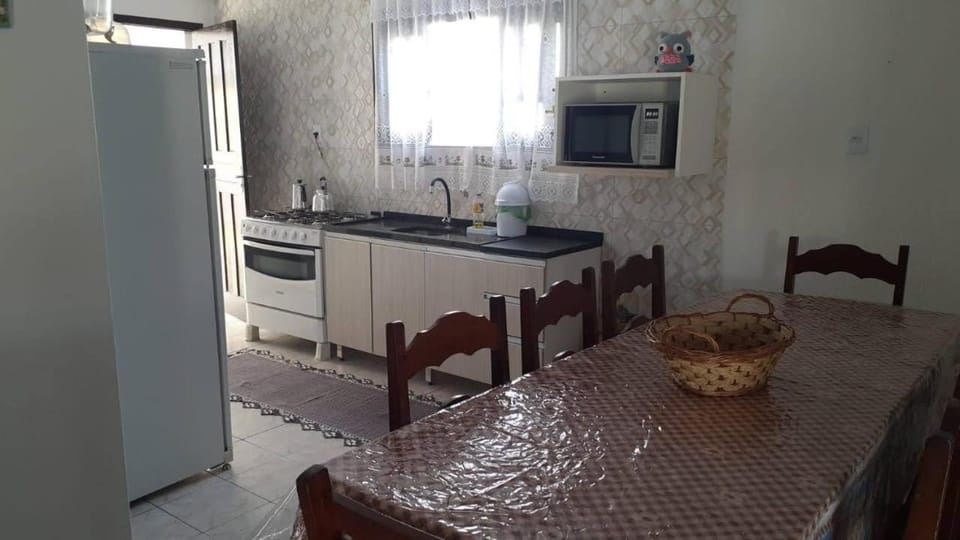 Marrom - Praia a 2 Minutos, Sinuca e Churrasqueira House in State of Santa Catarina