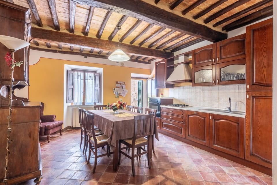 Property building, Kitchen or kitchenette, Living room