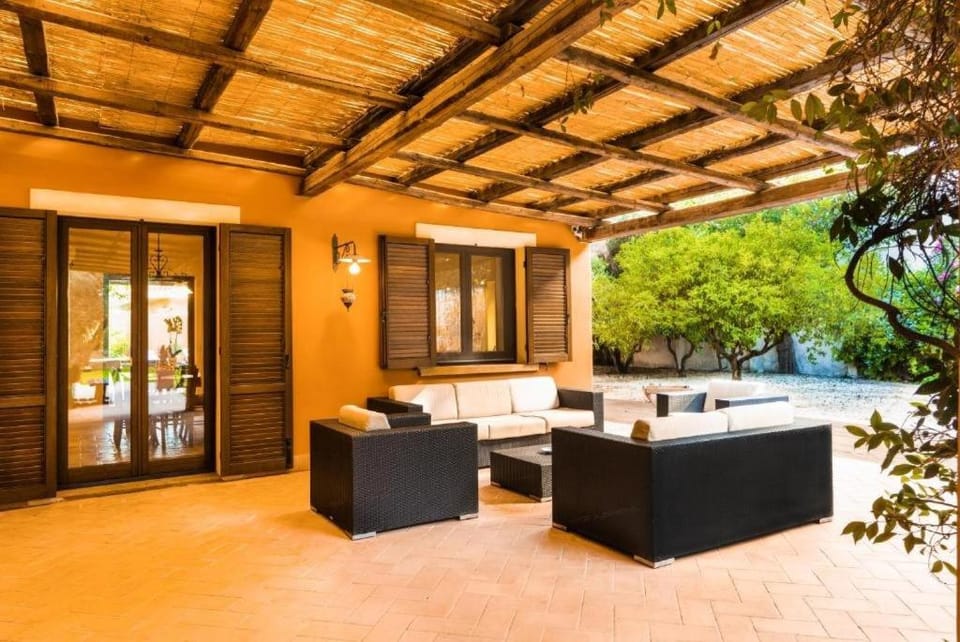 Patio, Day