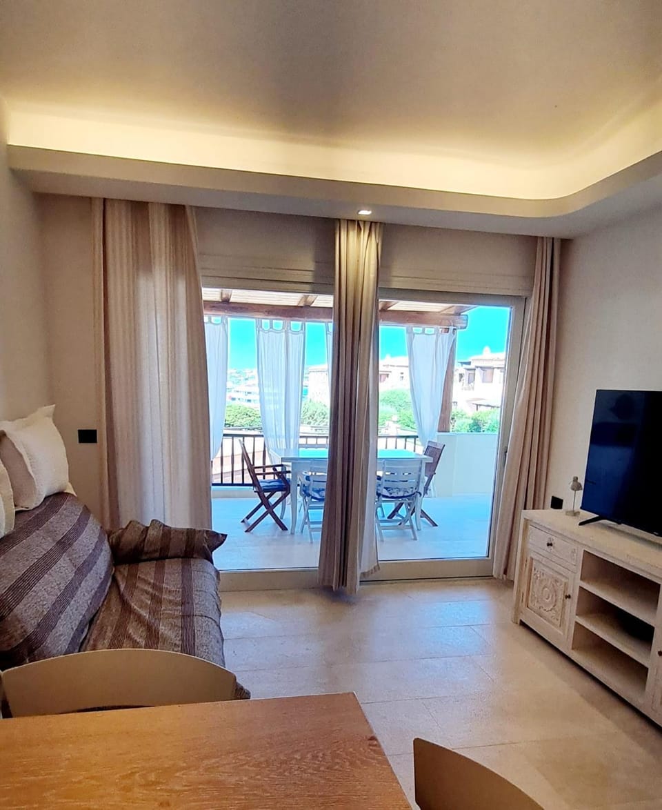 Communal lounge/ TV room, TV and multimedia, Seating area, Evening entertainment