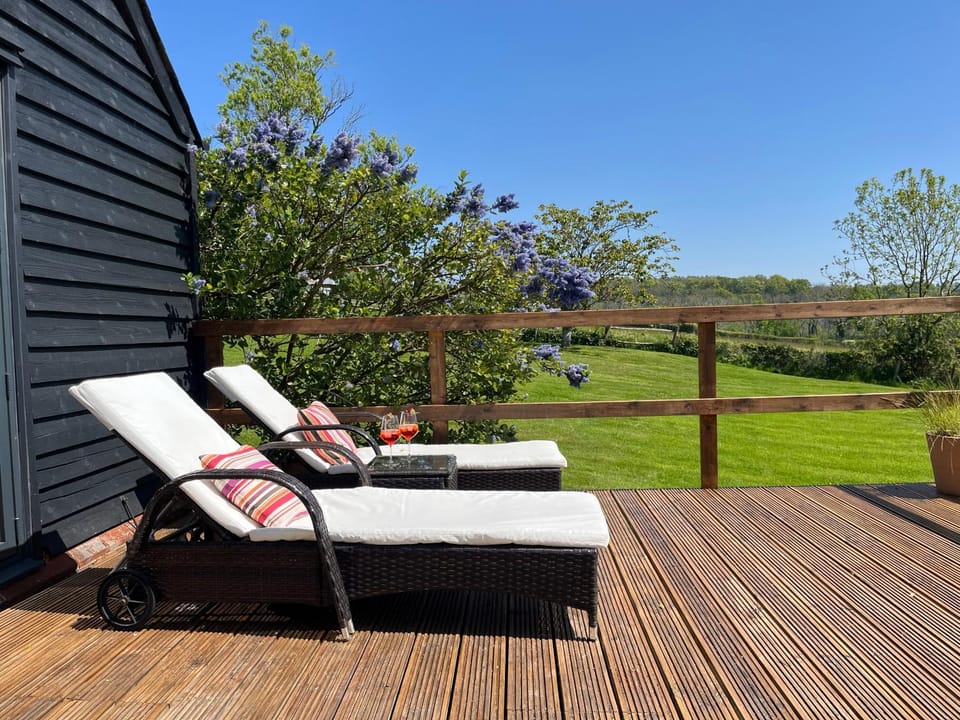 Natural landscape, Garden, Balcony/Terrace, Seating area, Garden view, sunbed