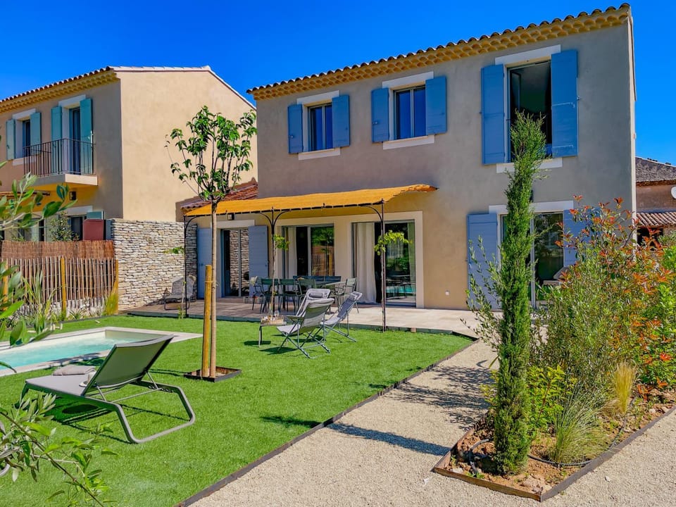 Villa Gabriel, un meublé de tourisme 3 étoiles au cœur de Goult Villa in Goult