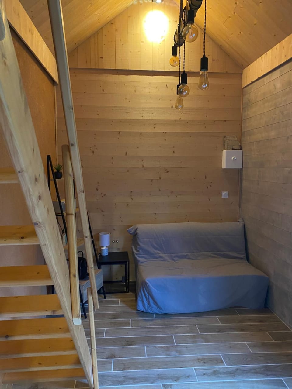 Seating area, Bedroom