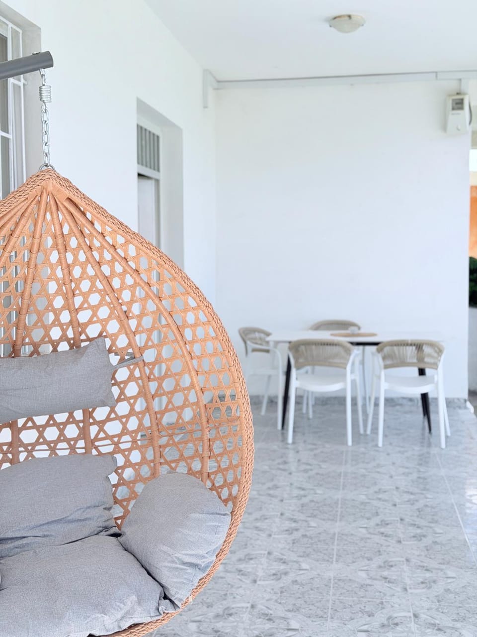 Villa Dora Vlore - Spacious Villa 3 Bedrooms 3 Baths, Private Parking, Beach 10 min Vacation rental in Vlorë