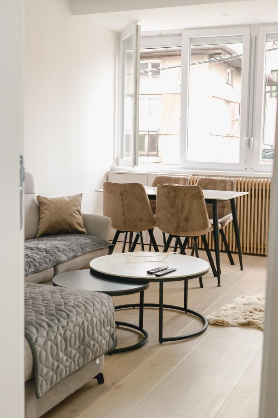 Living room, Seating area, Dining area