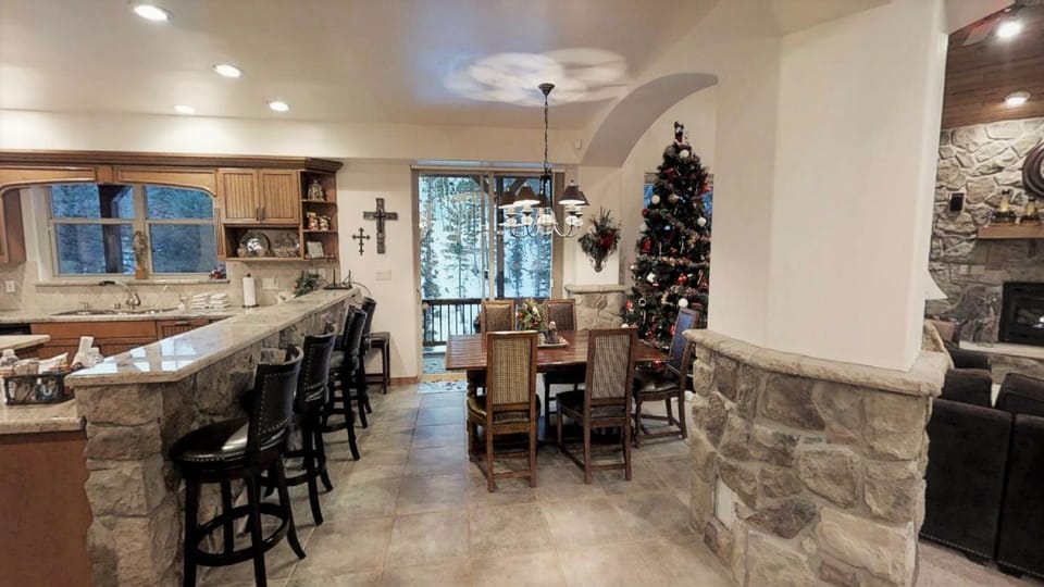 Winter, Kitchen or kitchenette, Dining area, furniture, kitchen