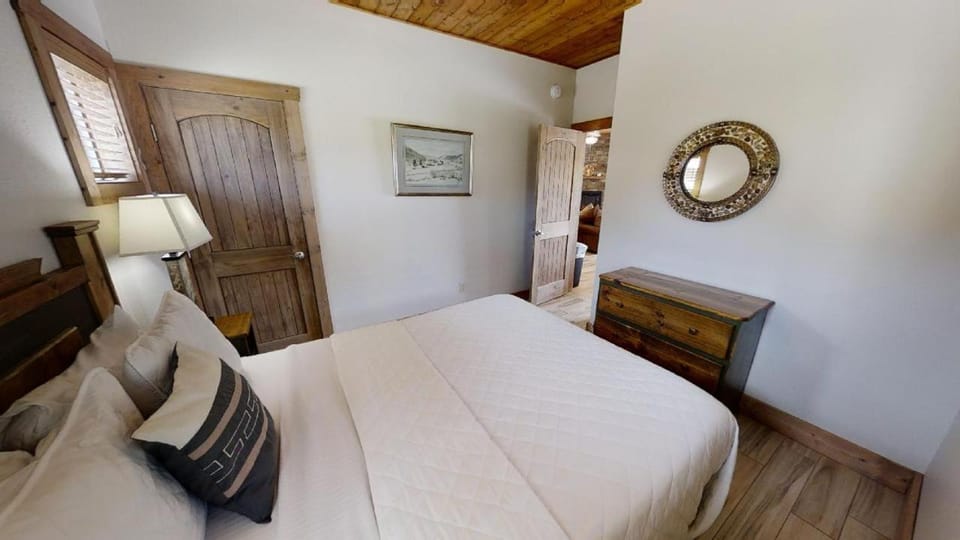 Bed, Day, Bedroom, furniture, wardrobe