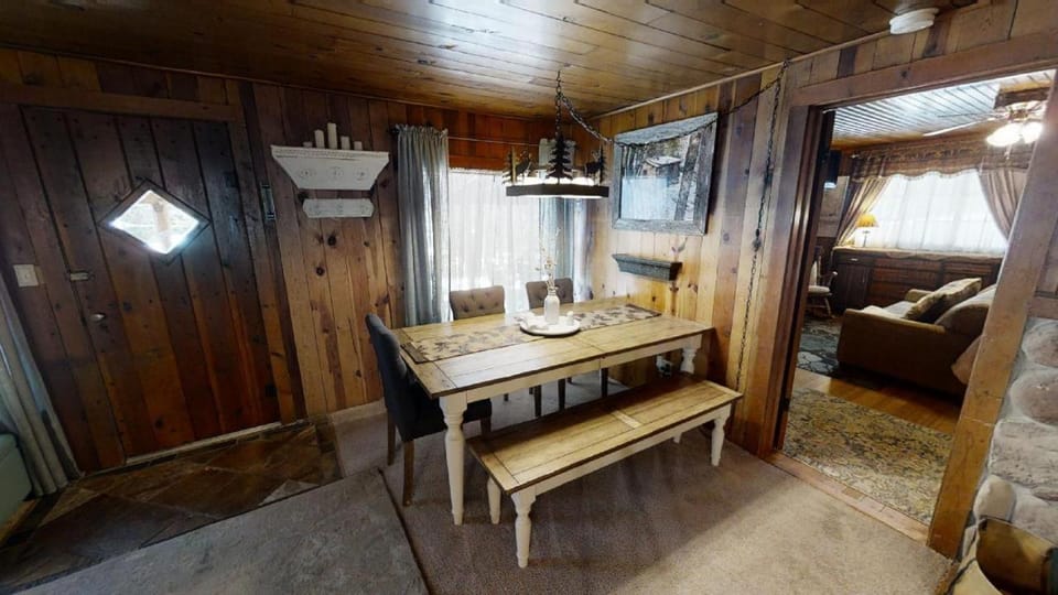 Day, Living room, Seating area, Dining area, furniture
