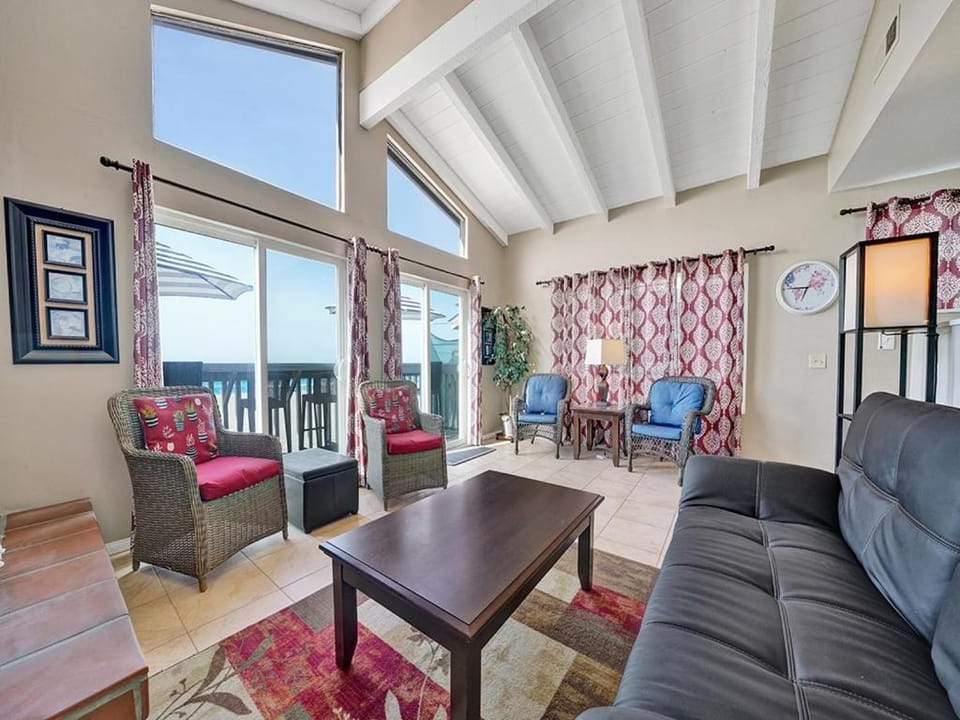 3607 Seashore Dr B House in Balboa Peninsula