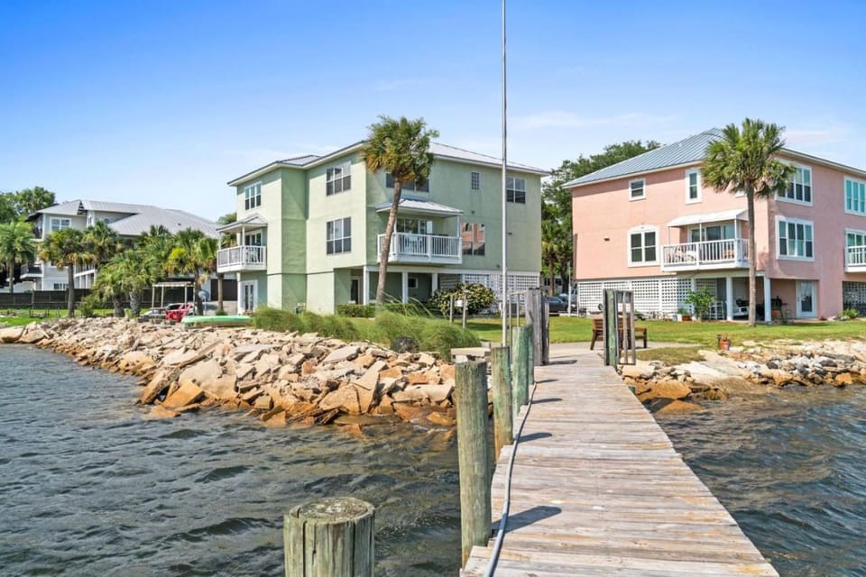 Property building, Natural landscape