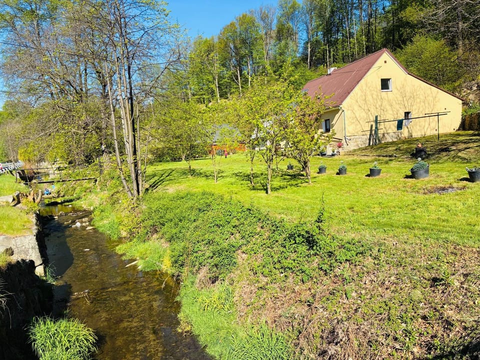 Chalupa Jája a Pája Tomíkovice House in Czechia