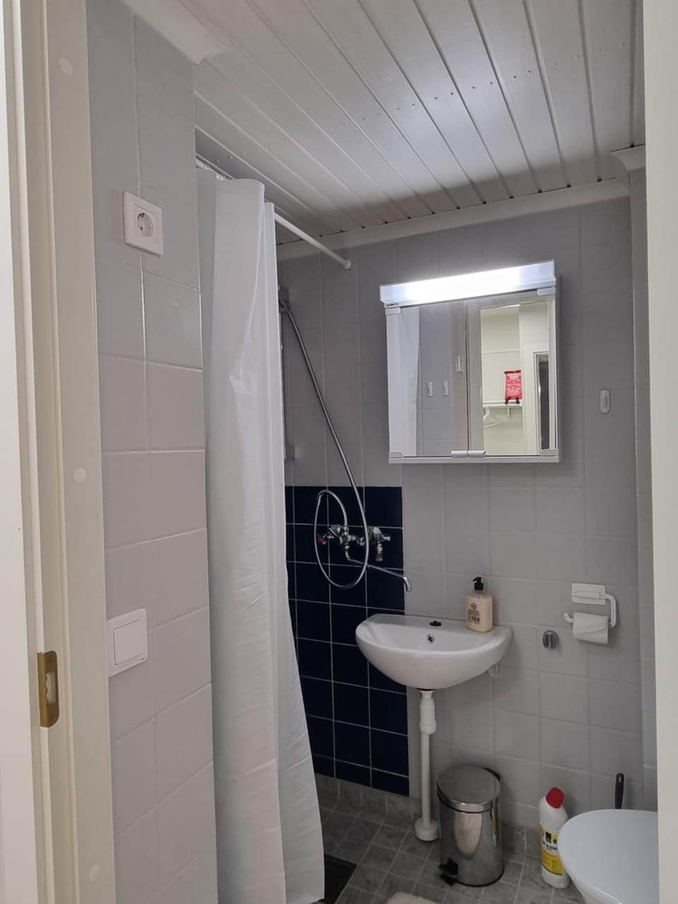 Kompakti yksiö numero 4 pienkerrostalossa Apartment in Finland