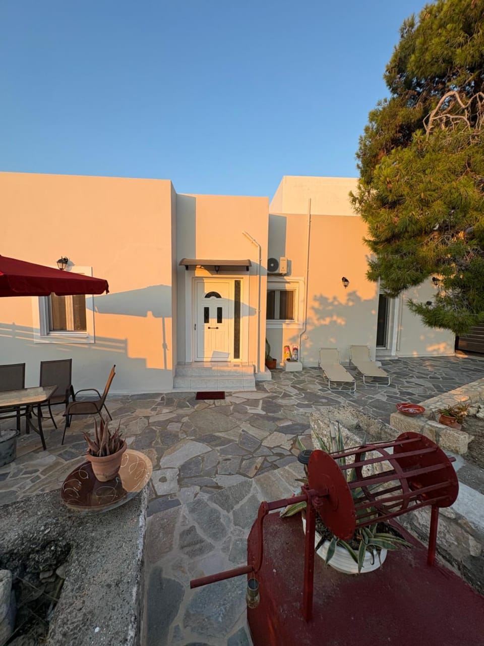 Mitsakos Golden Villa House in Islands