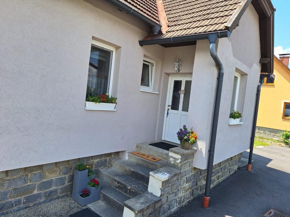 Property building, Day
