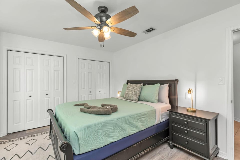 Boat House - Steps to Boat Ramp, Grill & 1 Mile to Beach House in Fort Walton Beach