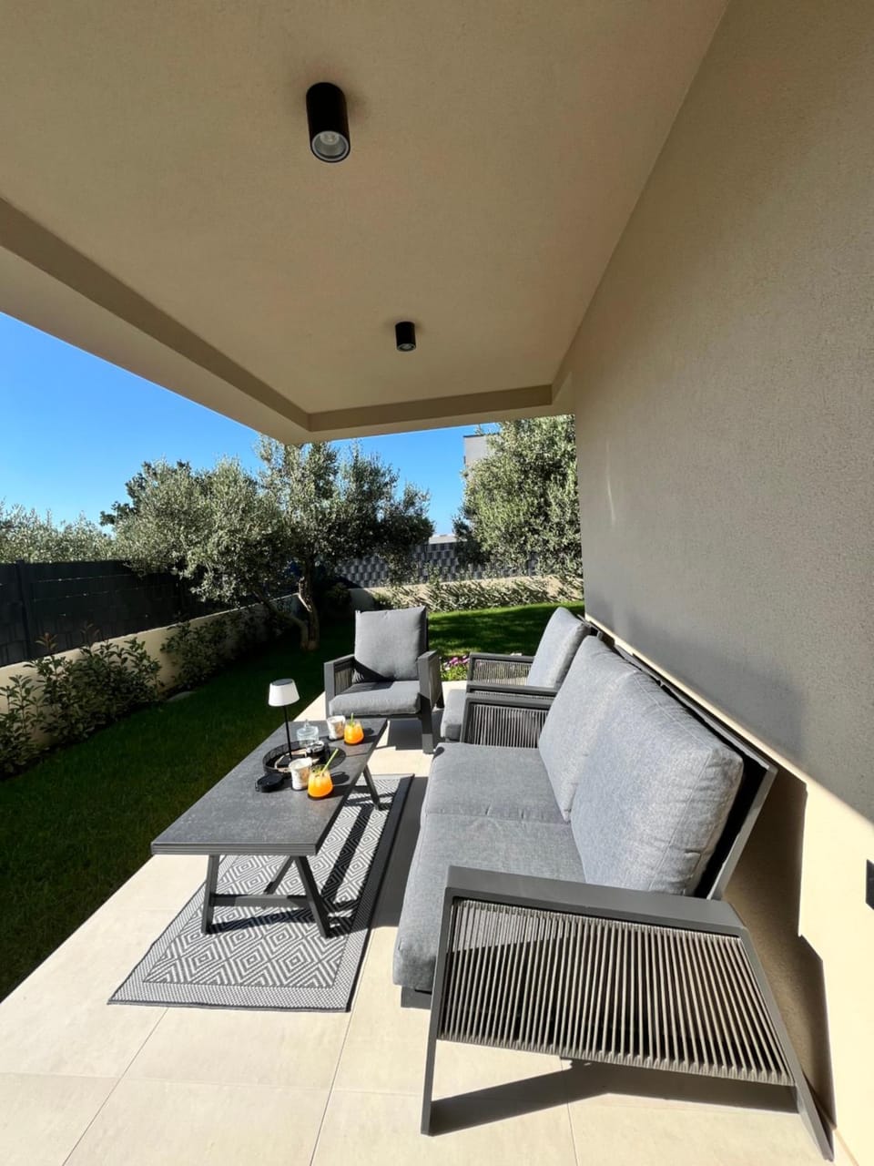 Balcony/Terrace, Garden view