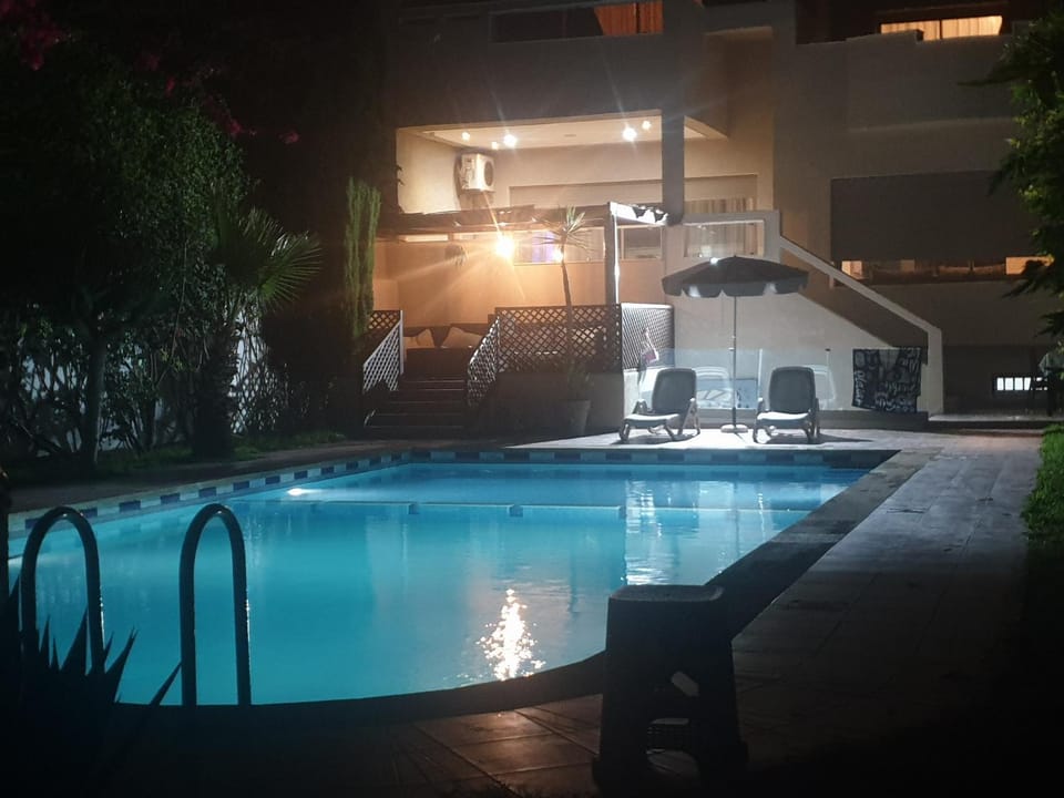 Swimming pool