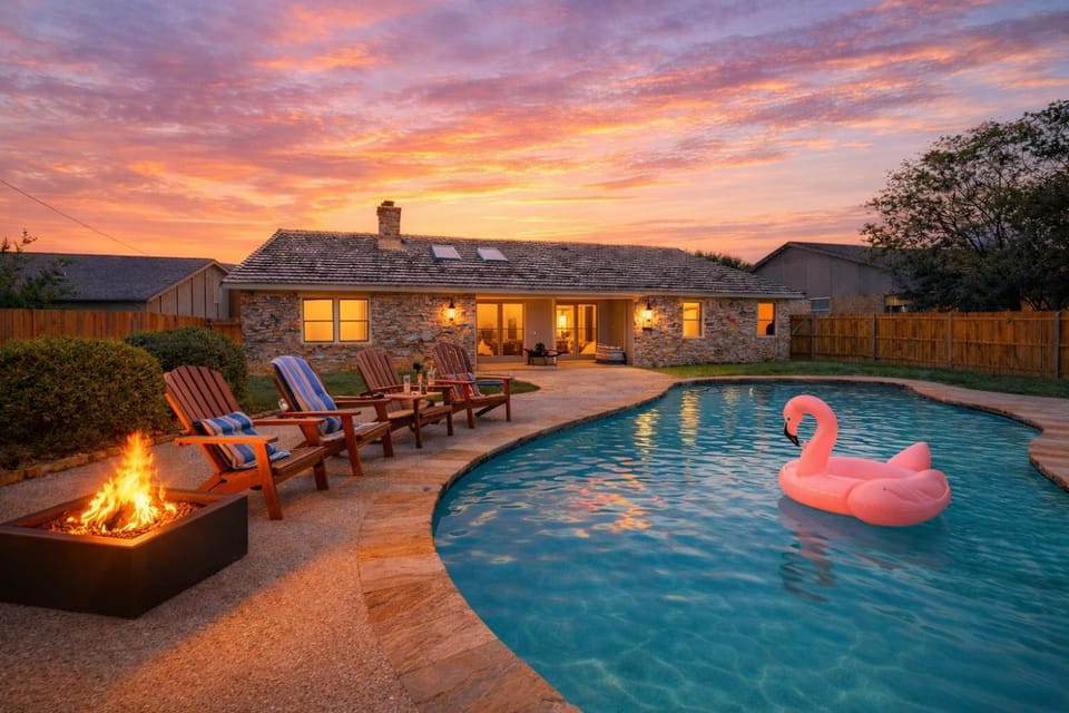 Property building, Swimming pool